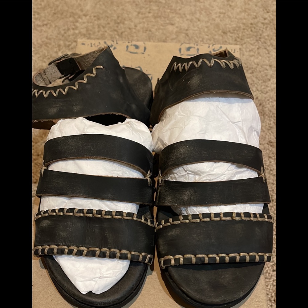 Musse &Cloud black leather sandals new in box